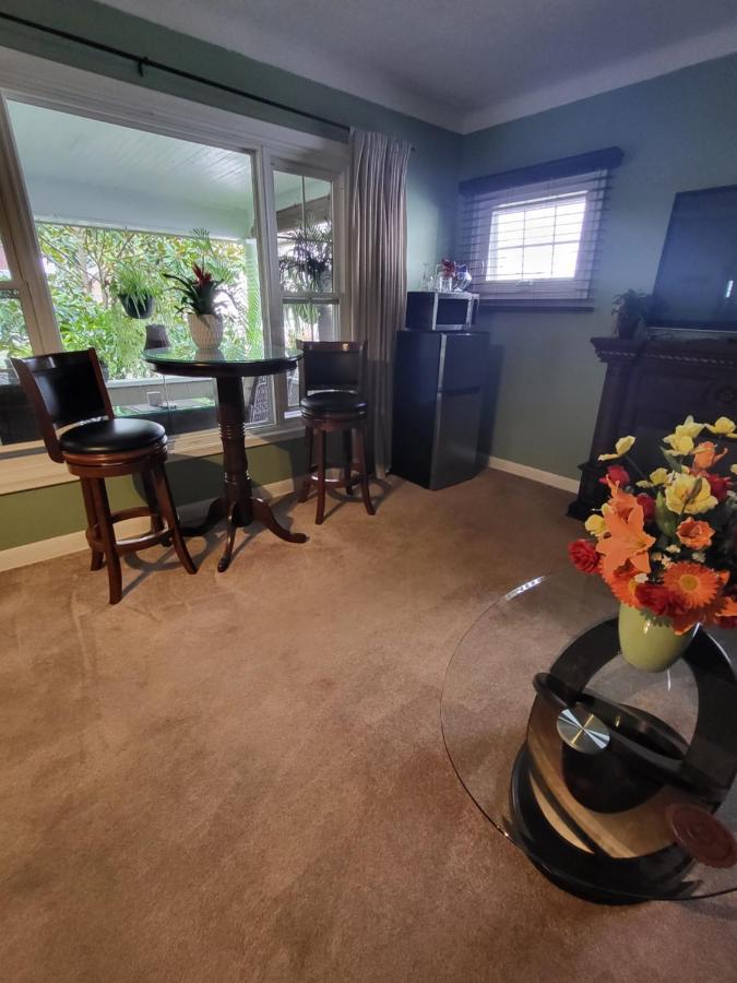 Your Oasis In Niagara Falls Canada Εξωτερικό φωτογραφία